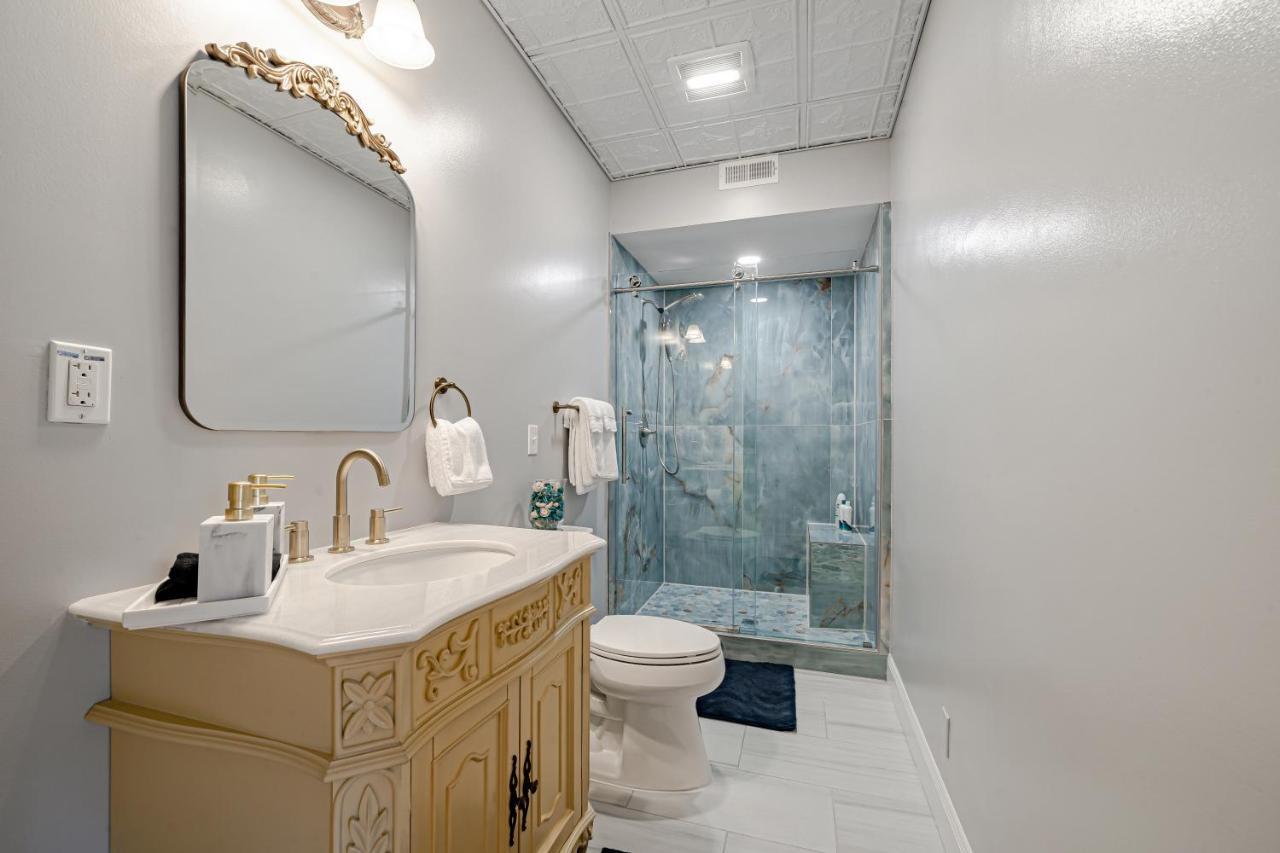 The Grandeur Estate Hotel Greensburg