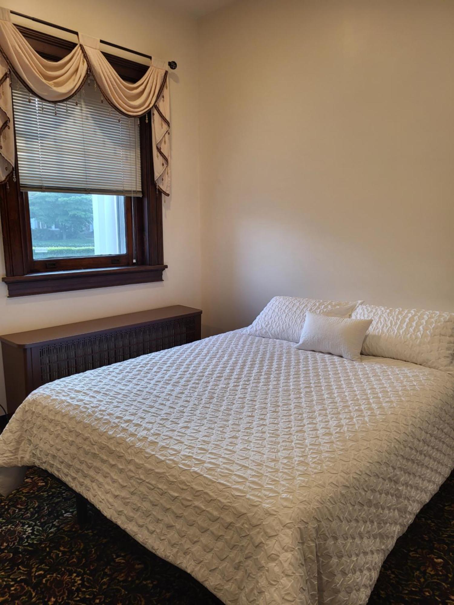 The Grandeur Estate Hotel 3*